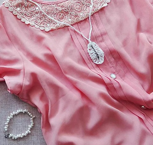 Feather With Stones DIY