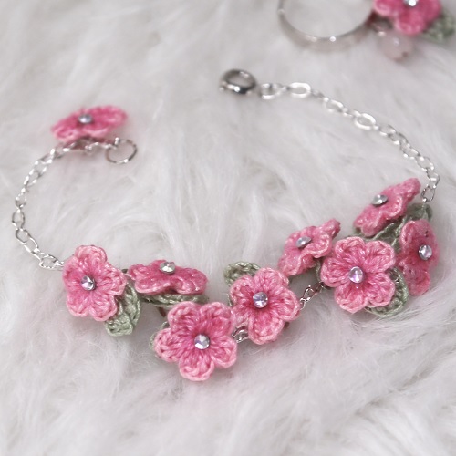 Crochet Flower Bracelet