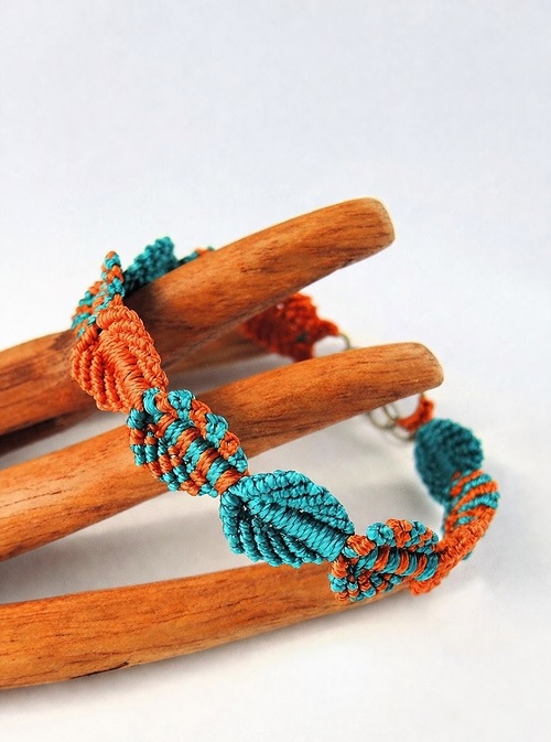 falling-leaves-new-micro-macrame