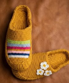 12 Adorable DIY Crochet Crocs Free Patterns ⋆ GreatThingsFirst
