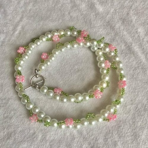 Beautifull Beaded Loop Necklace