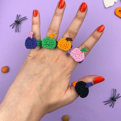 Charm halloween ring